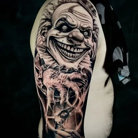 Tatuagem em realismo com personagem de terror